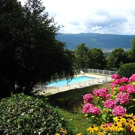 Feriehus In En Chautagne With Pool Serrières-en-Chautagne
